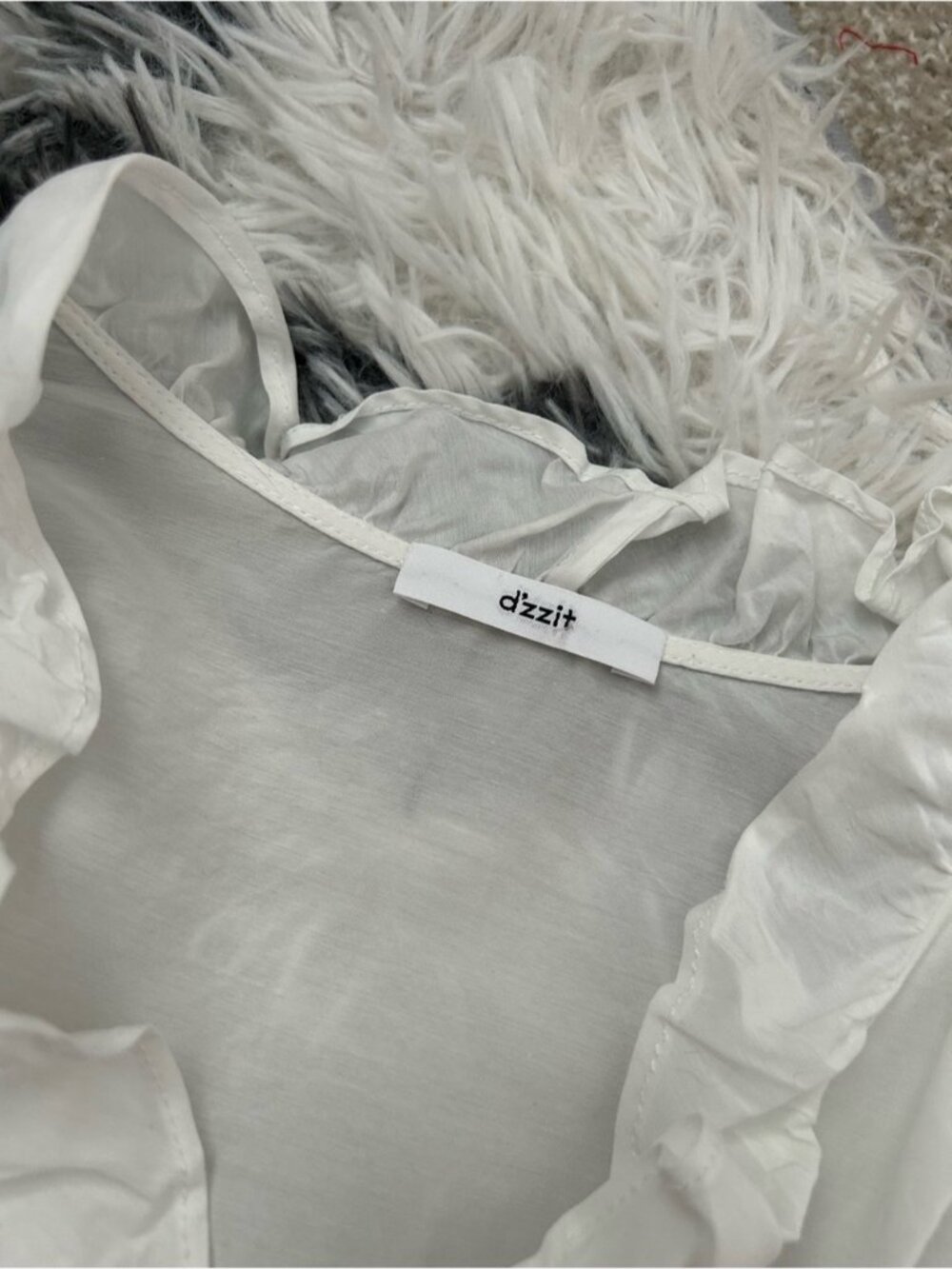 D’zzit Ruffle V-Neck Blouse - Picture 6 of 8